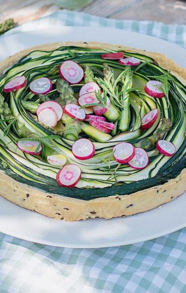 tarte salée aux légumes verts de saison et au rhum